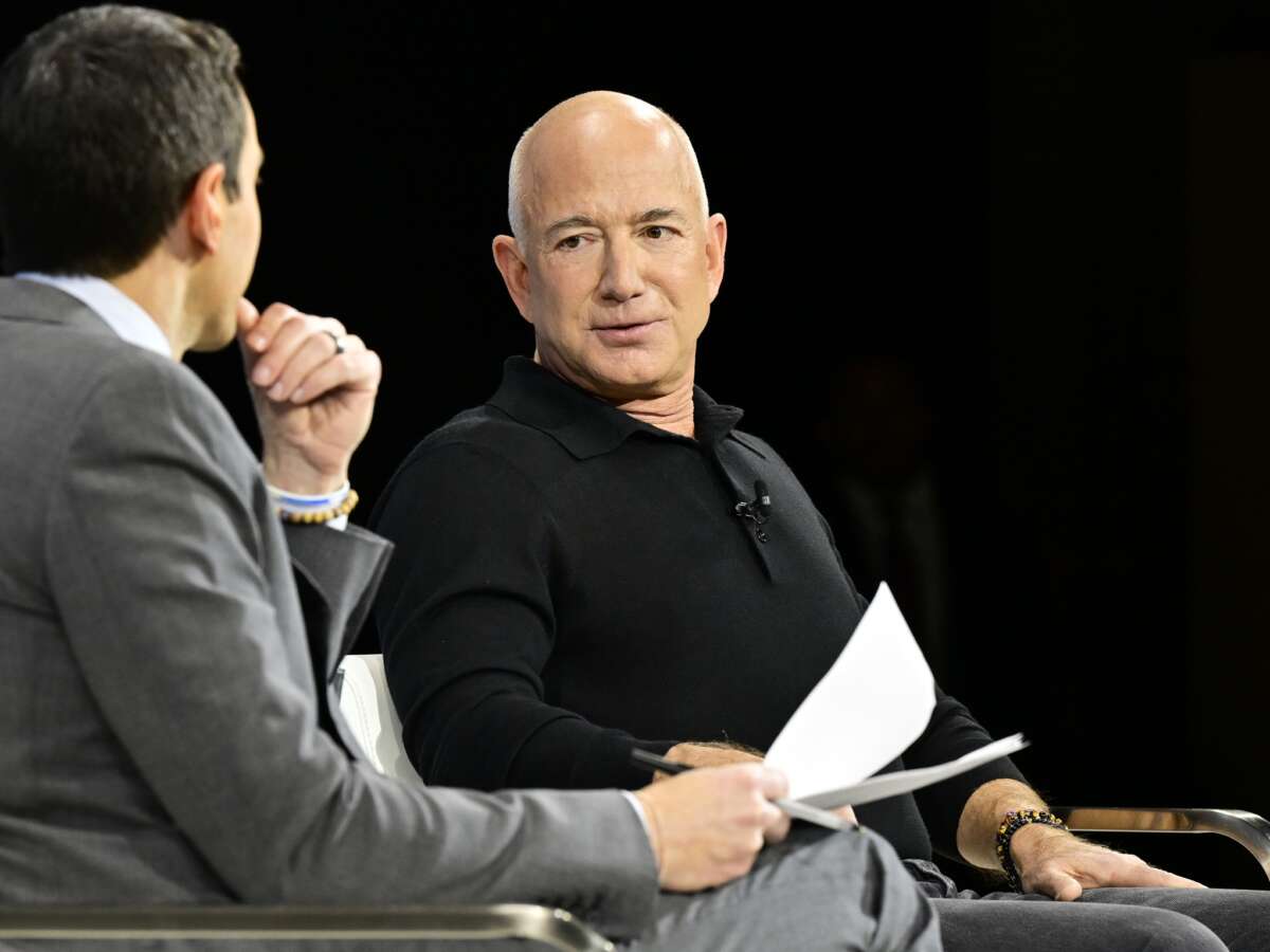 Hundreds of Washington Post Workers Demand Bezos Reexamine Paper’s Direction