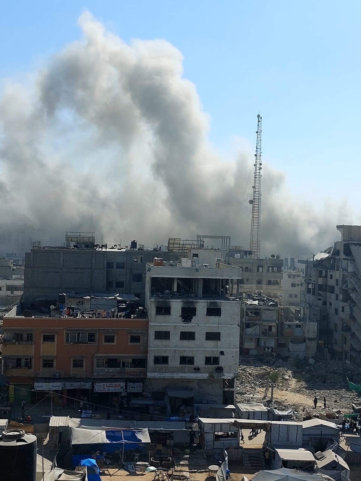 On September 8, 2025, one of Gaza’s most beautiful buildings — Al-Ru’ya Tower in Al-Rimal, which was once a refuge for displaced families — was leveled to the ground.