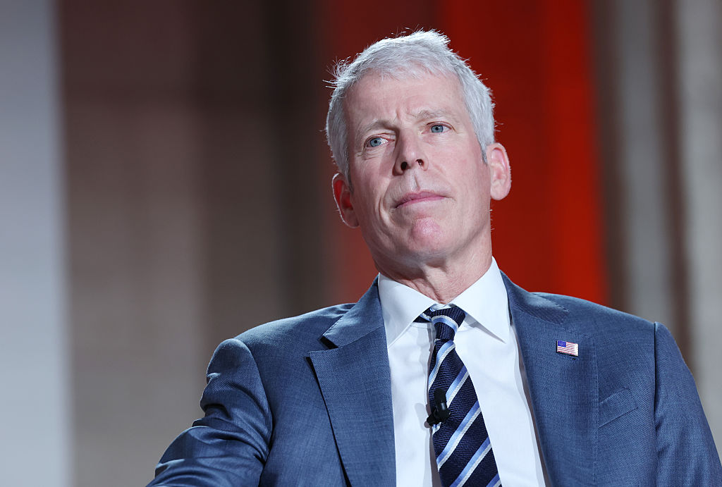 Trump Energy Secretary Accused of Manipulating Oil Markets With Deleted Post