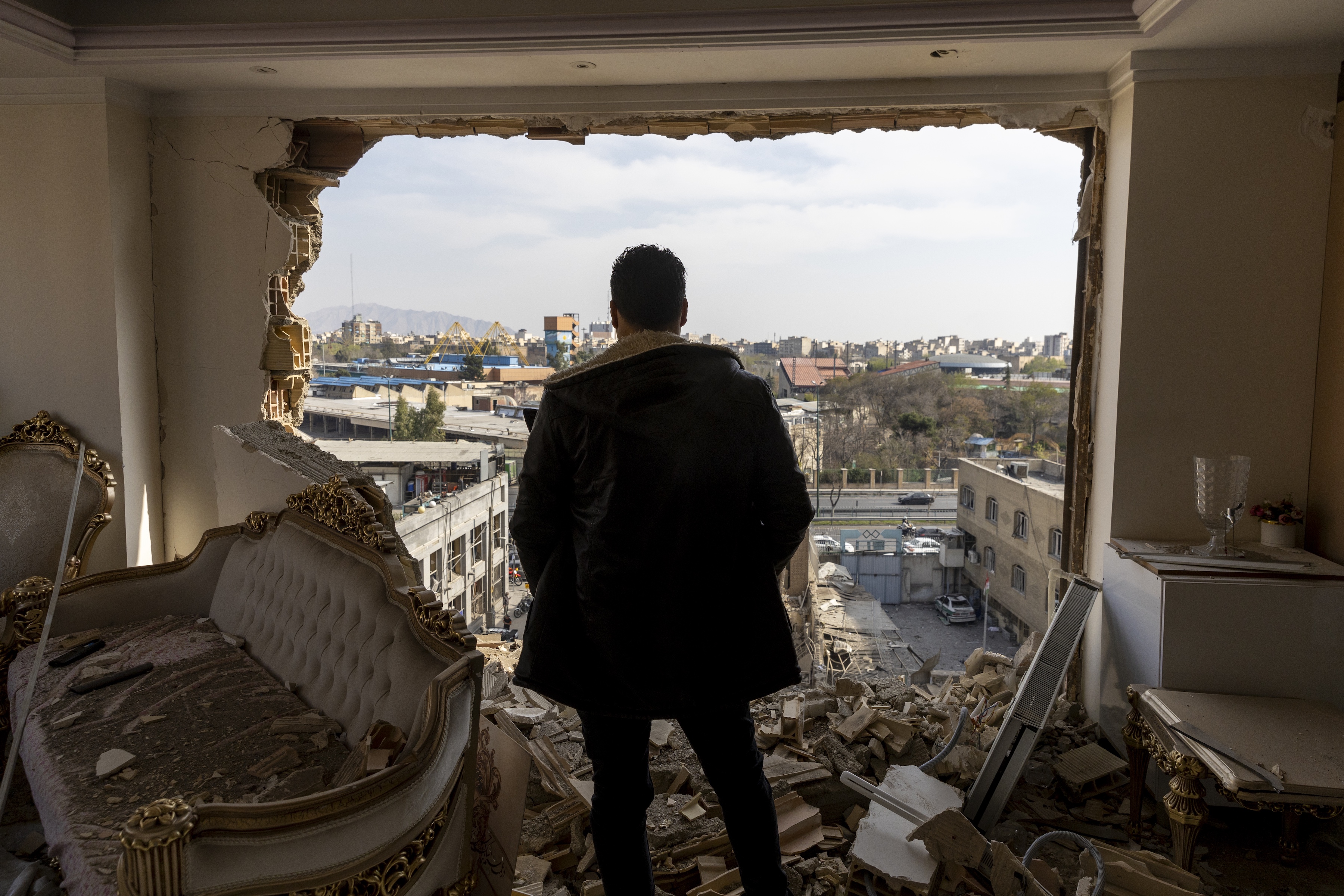 Tehran Residents’ Social Media Offer Nightmarish Glimpse of Humanitarian Crisis