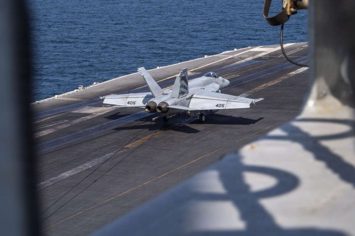 An F/A-18E Super Hornet, attached to Strike Fighter Squadron (VFA) 151, makes an arrested landing on the flight deck of Nimitz-class aircraft carrier USS Abraham Lincoln (CVN 72) in support of Operation Epic Fury, March 6, 2026.