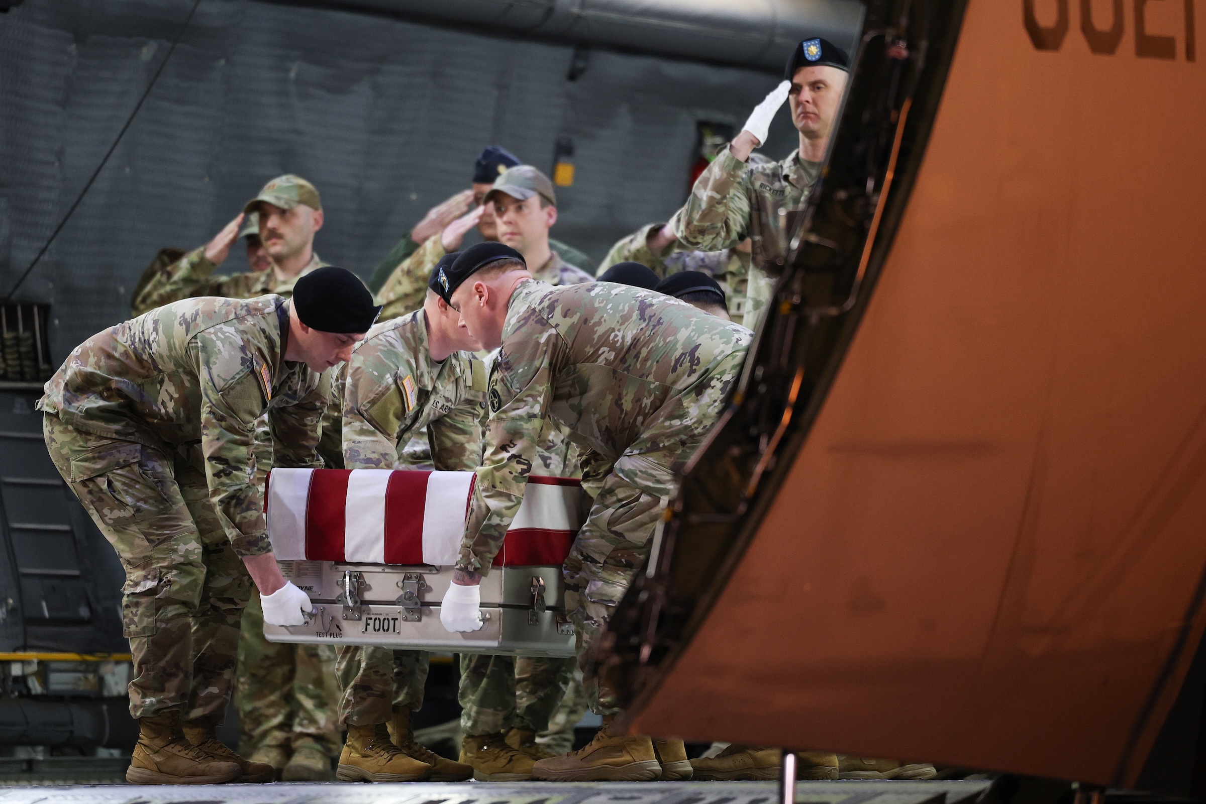 Hegseth Dismisses Testimony of US Soldiers Who Said They Were Put in Danger as "Falsehoods"