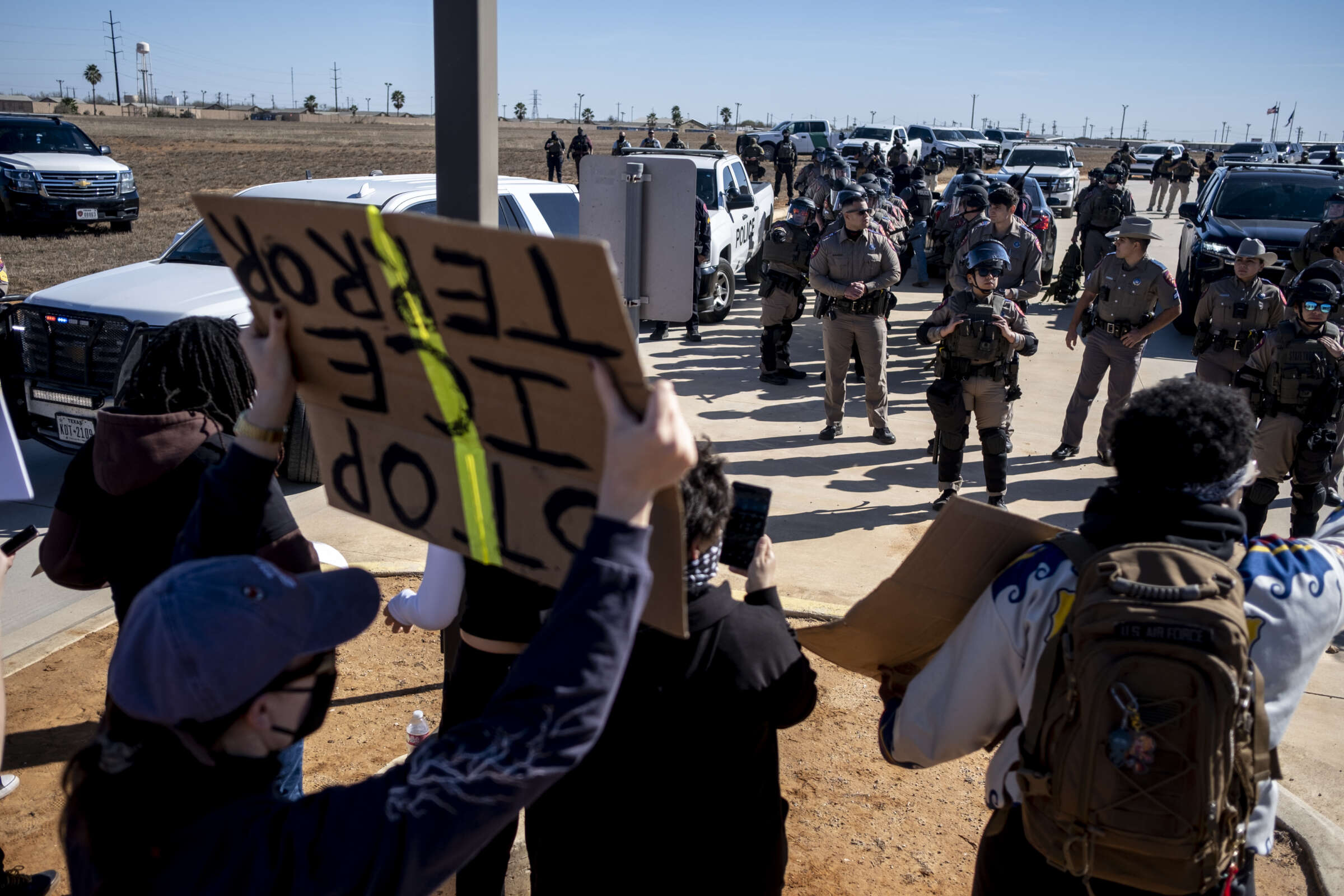 Judge Orders Release of Mother and 5 Children Held in ICE Jail for ...