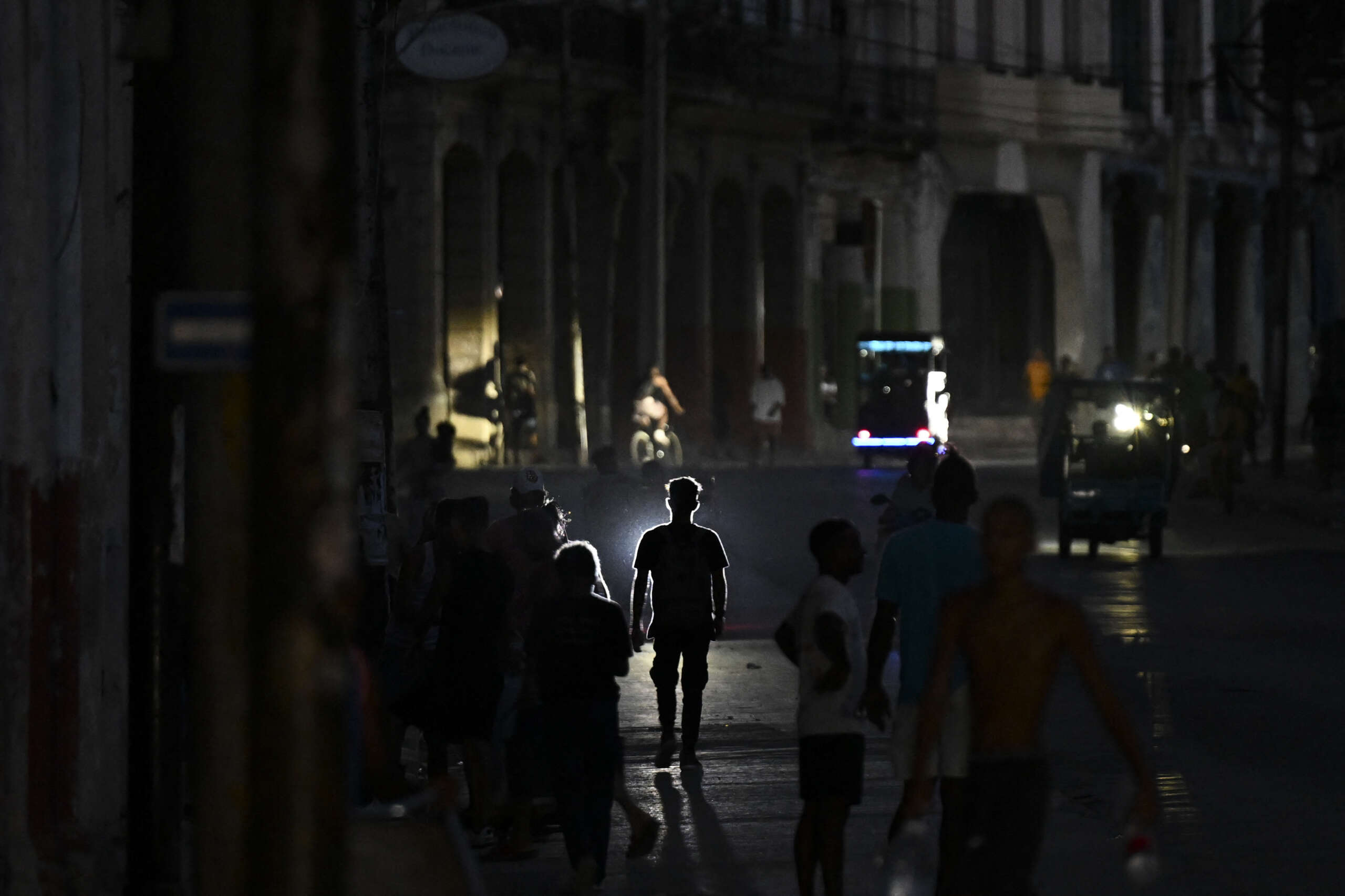 Cuba Runs Out of Oil Amidst Suffocating US Blockade