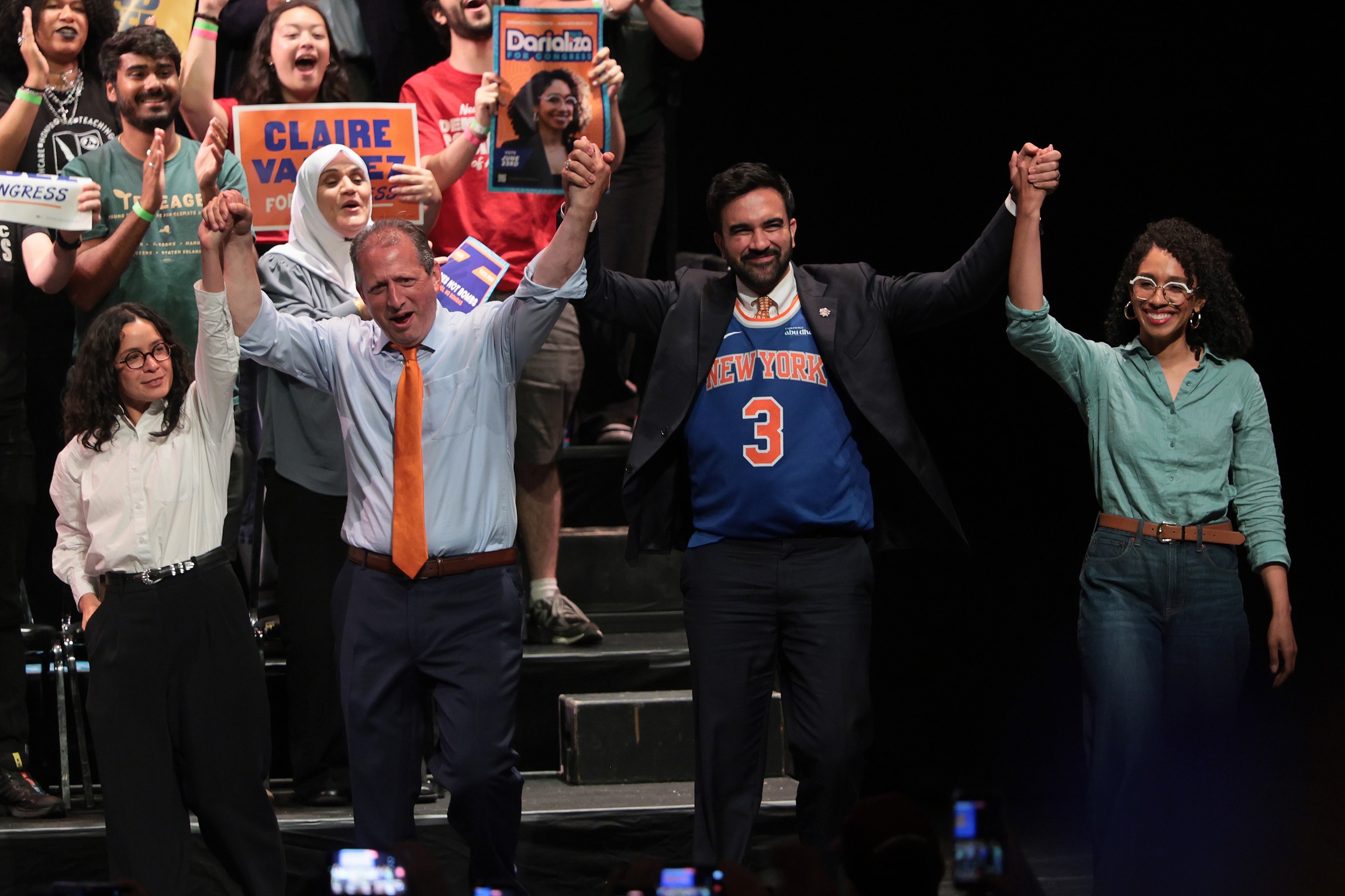 Mamdani Allies Defeat Establishment Democrats in NYC Congressional Primaries