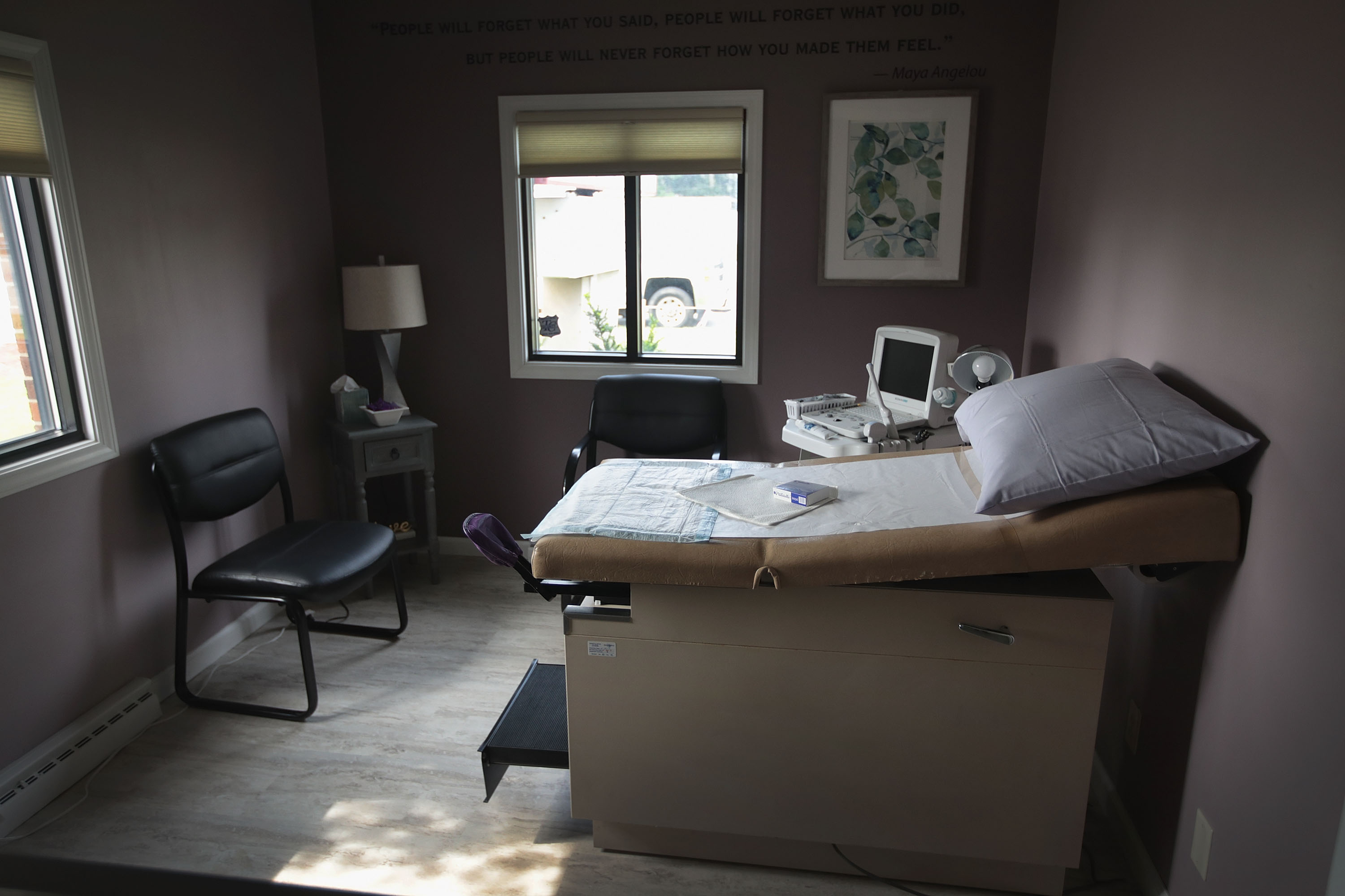 Shuttering of Clinics That Teach Abortion Care Fuels Medical Workforce Crisis