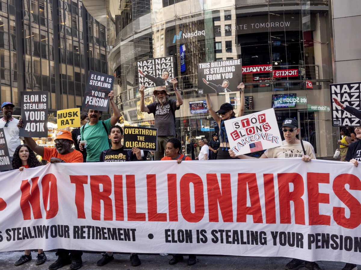 With SpaceX Set to Go Public, Elon Musk Could Soon Become the First Trillionaire