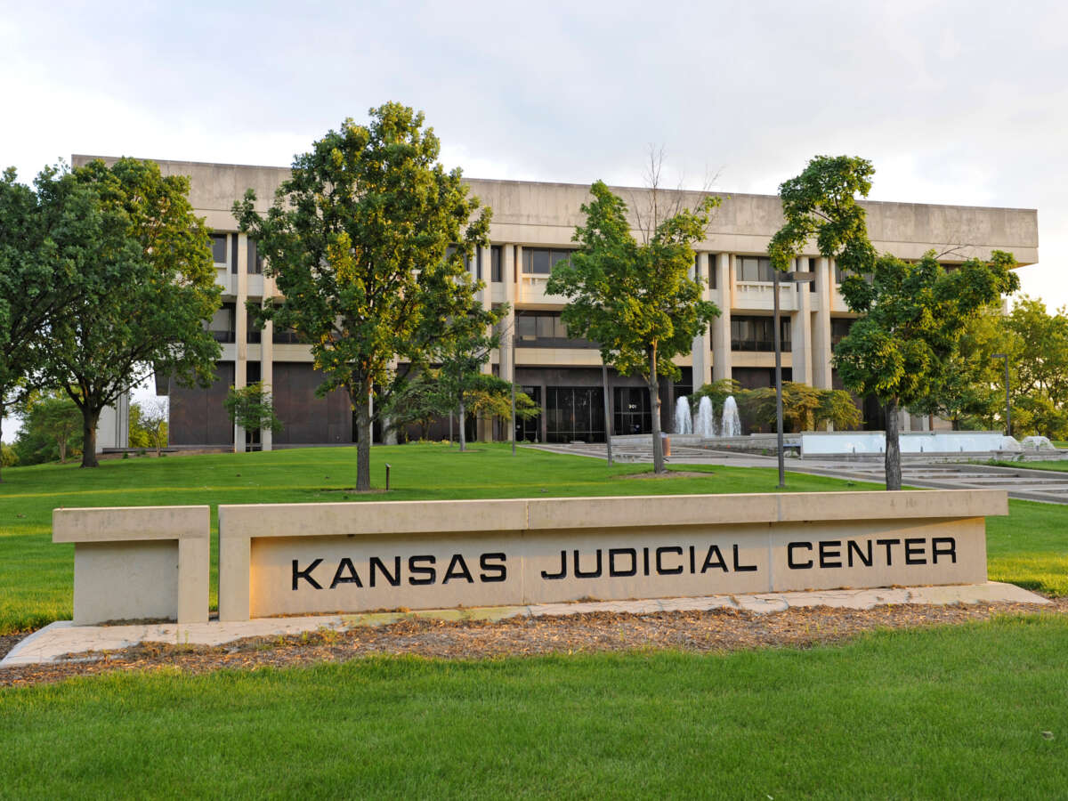 Kansas Amendment Battle Highlights Billionaires’ Efforts to Capture State Courts