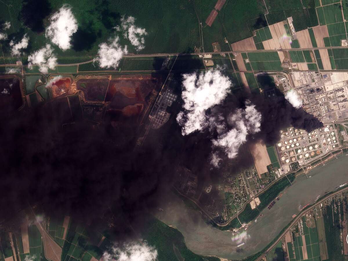 Industry Groups Keep Louisiana Residents From Knowing What’s in Their Air