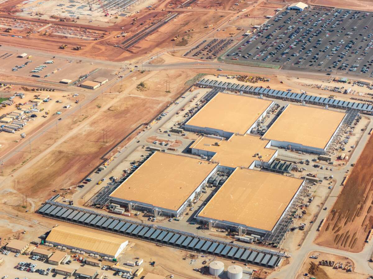 EPA Loosens Clean Air Act Rules for Data Center Power Plants
