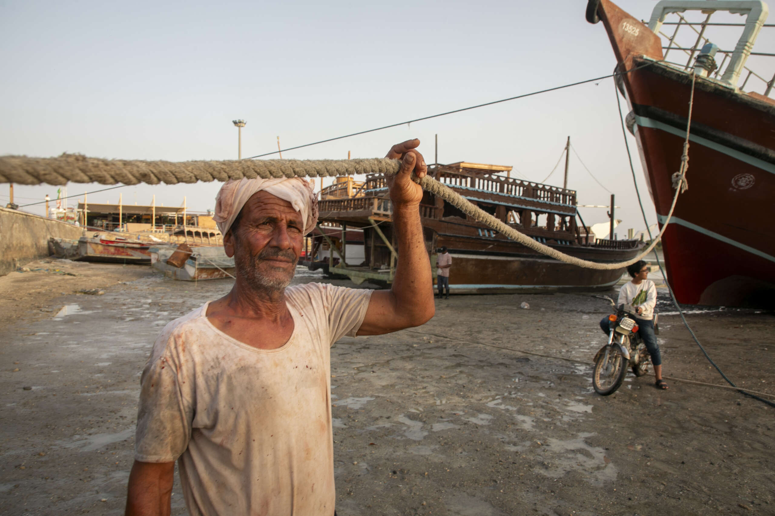 People in Southern Iran Struggle to Repair After US Attacks on Infrastructure