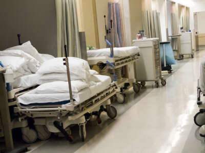 Hospital mobile beds with wheels
