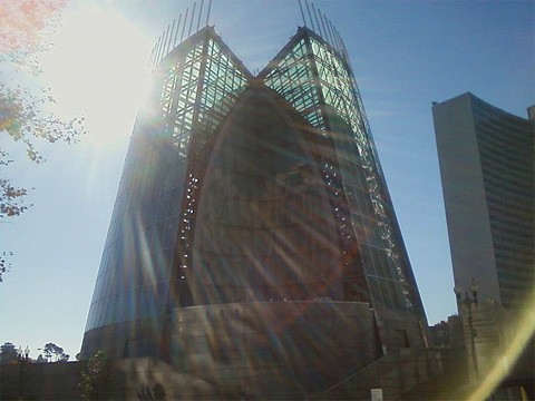 The modernist-revival SOM Architects built Cathedral Christ of the Light is a major focal point of Oakland’s Downtown modernization and beautification.