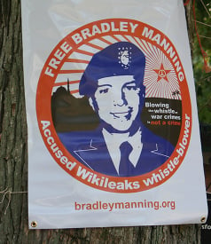 WikiLeaks: Army Opens Probe Into How Bradley Manning Allegedly Stole Files 