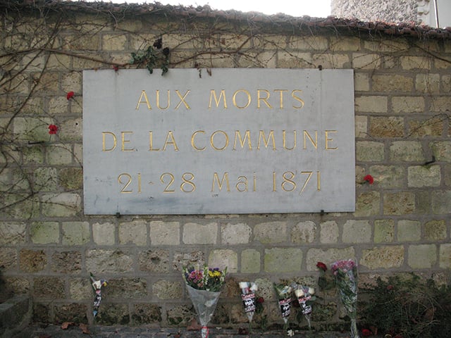 Memorial in the Père Lachaise Cemetery to the thousands of Paris Commune members summarily executed. (Photo: Terry Soto)