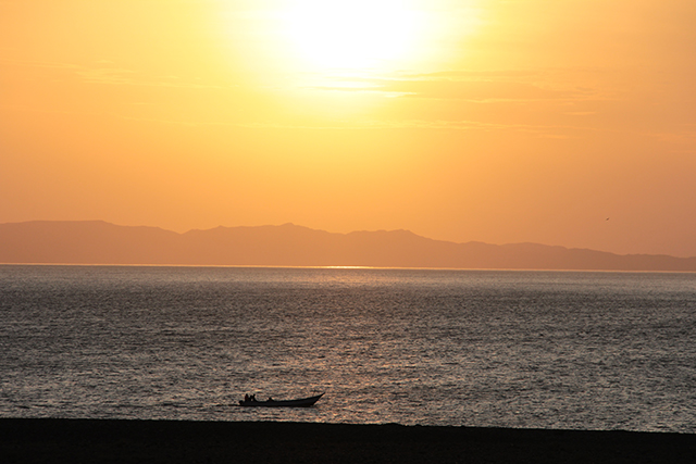 Sunset over Lake Turkana. (Photo: Chris Williams and Maria Davis)