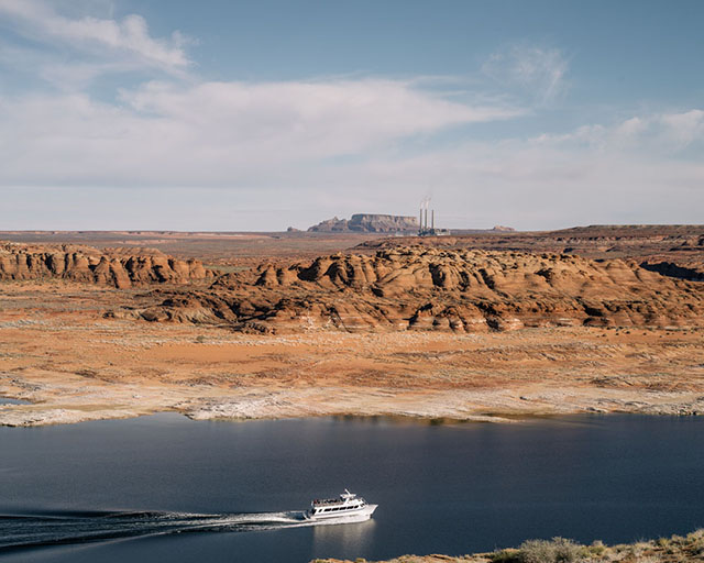 Grim signs of the West’s shrinking water reserves are everywhere. Above: A beleaguered boat ramp at Lake Mead near Las Vegas. Below: Lake Powell has recently fluctuated between 39 and 51 percent of capacity. If the drought ended tomorrow, it would take 10 years for it to fill back up. (Photo: Michael Friberg / ProPublica)