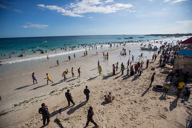 Mogadishu Lido Beach is part of a 3,300 km long coastline, the longest of mainland Africa and the Middle East. (Photo: Jan Wellmann)