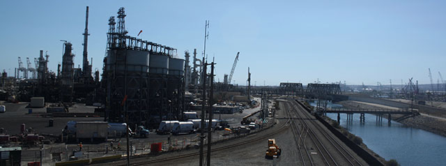 Tesoro's oil refinery in Wilmington, California, near Long Beach, which is a busy commercial hub known for the worst ozone levels in the country. (Daniel Ross)