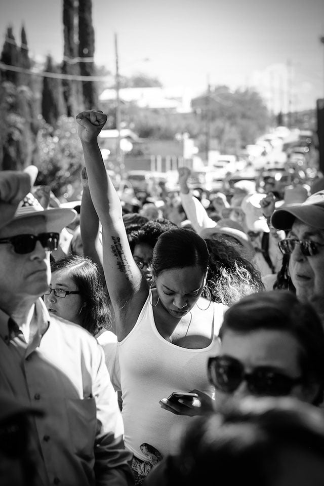 SOA Watch activists gathered on October 9 in Nogales, Arizona, and Sonora, Mexico, to remember the victims of US state violence and celebrate our resistance against it. (Photo: Steve Pavey)