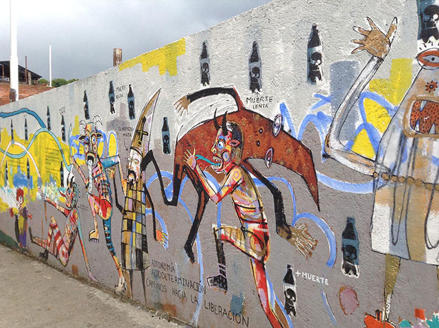 Murals are part of the daily scene in Cherán. Most of them depict moments of the April 2010 movement. (Photo: Lourdes Cárdenas)