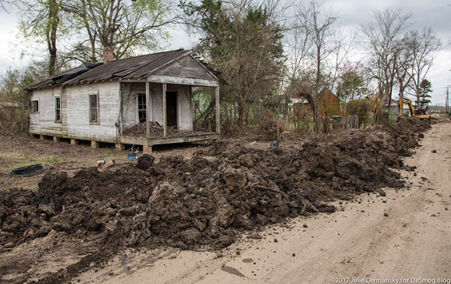 Street in St. Joseph where construction to replace the municipal water pipes is underway. (Photo: Julie Dermansky)