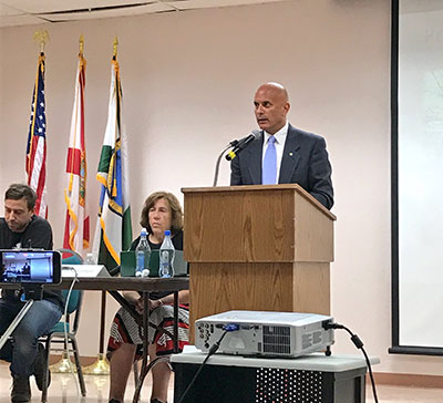 Tim Canova moderates a Sabal Trail pipeline forum in Hollywood, Florida, on May 23, 2017. Cecile Scofield, an expert on liquid natural gas facilities, also presented. (Photo: Geoff Campbell)