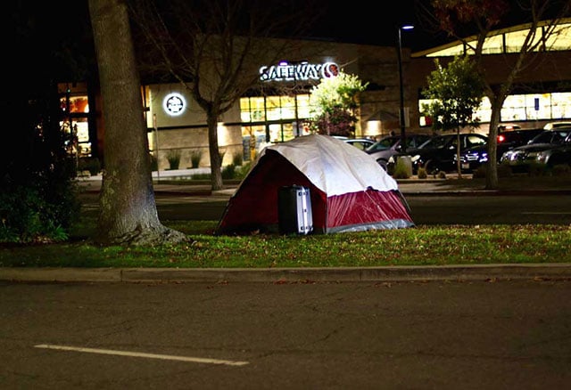 We are homeless but not helpless, said Mike Lee, member of the First They Came for the Homeless Encampment. We are the public face of a protest to demand change, so that people can talk to us and find out who we are. (Photo: Rucha Chitnis © The Oakland Institute)