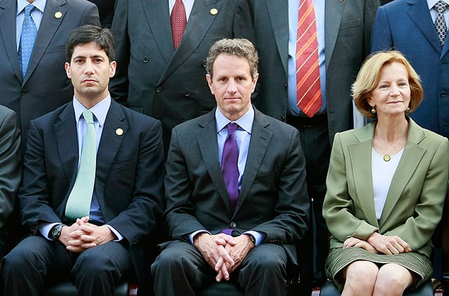 Central bank deputy governor Kevin Warsh (Left), US Treasury Secretary Timothy Geithner (Center) and EU Finance Minister Elena Salgado (Right) attend during the photo session befire their meeting the the G-20 Financial Ministers and Central Governors meeting at Paradise Hotel on June 4, 2010 in Busan, South Korea. (Photo: Chung Sung-Jun / Getty Images)