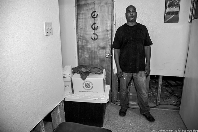 Jo Woodson in his apartment in the Prince Hall housing complex in Port Arthur Texas, October 13, 2017. (Photo: Julie Dermansky)