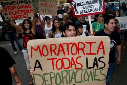 Tucson activists call for a moratorium on deportations. (Photo: David Bacon)