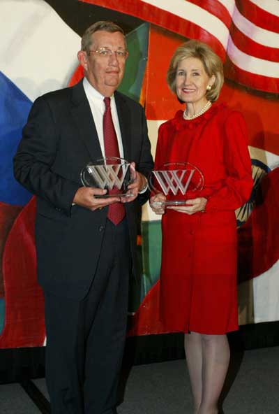 Lee Raymond with former U.S. Sen. Kay Bailey Hutchison (R-TX).