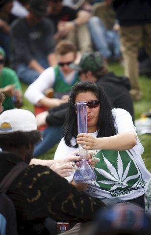 The annual Denver, Colorado pro-marijuana rally at the Civic Center on April 20, 2013. (Photo: <a href=
