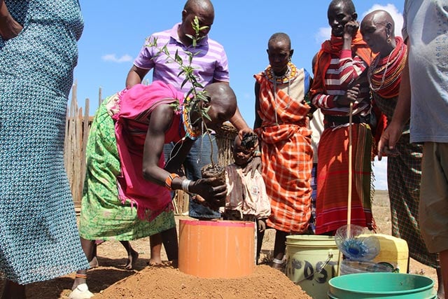 Community tree-planting in semi-arid Samburu County, Kenya. (Photo: Robert Kibet/IPS)