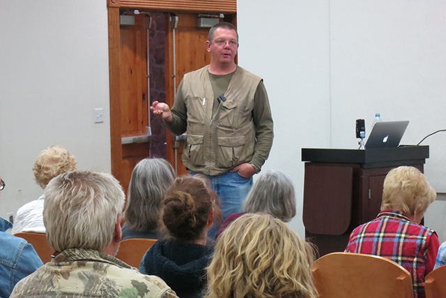 Engineer Coyne Gibson, in a public information meeting about FERC's role in the Trans-Pecos pipeline, in Alpine, Texas, November 2015. (Photo: Dahr Jamail)