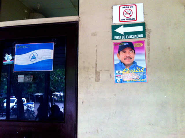Propaganda from Ortega's candidacy was shown in institutional buildings a few days before the election, when it is banned by law. Testimonies from officials indicated that they were forced to vote for the candidate of the FSLN. (Photo: Santiago Navarro F.)