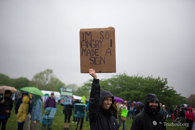 Some people were just angry - and came to the protest to show it... in good humor. (Photo: Zach Roberts) 