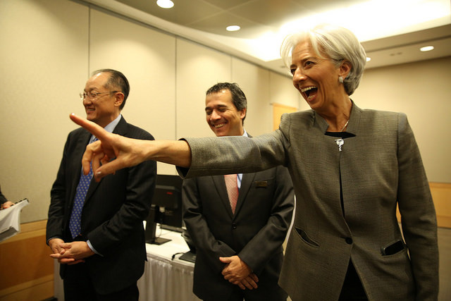 World Bank President, Jim Yong Kim (left) with Ministry of Economy and Finance of Peru, Segura Vasi (center) and International Monetary Fund Managing Director, Christine Lagarde (right) at the 2015 Spring Meetings in Washington DC on April 16, 2015. (Photo: Dominic Chavez / World Bank)