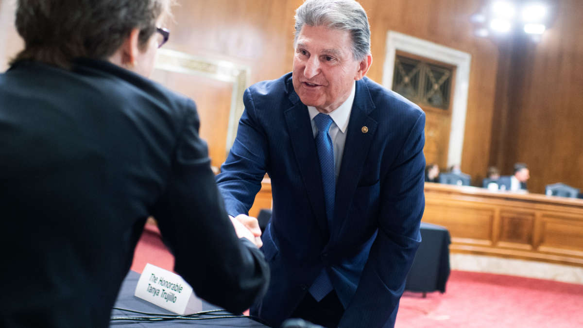 Manchin Says He's Open to Reconciliation But Wants Less Than Sanders's Proposal