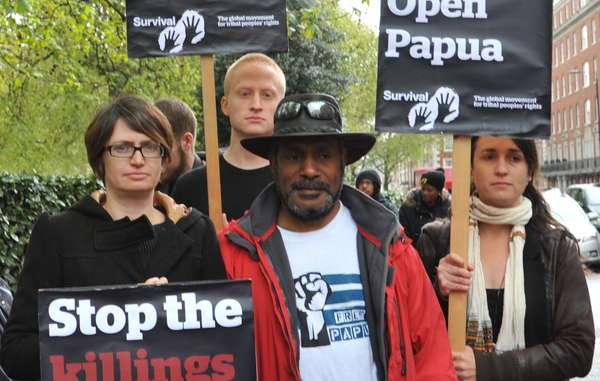 Papuan activist Benny Wenda joined protestors outside the Indonesian embassy in London to call for an open and free West Papua. (Photo: Camila Almeida/Survival)