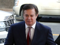 Former Trump campaign manager Paul Manafort arrives at the E. Barrett Prettyman US Courthouse for a hearing on June 15, 2018, in Washington, DC.