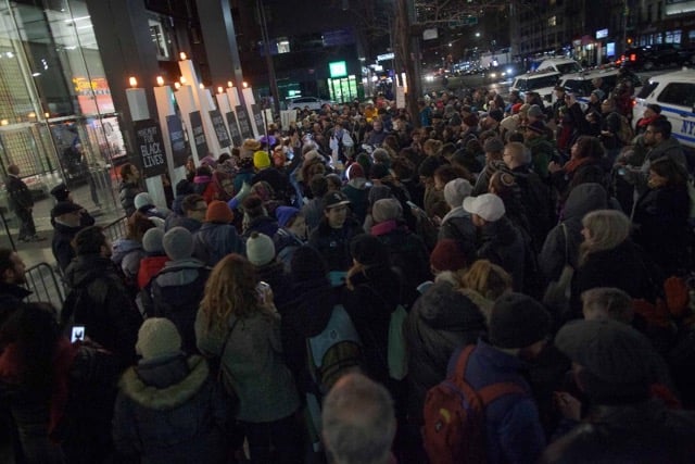 Jewish Voice for Peace – NYC and hundreds of supporters light the People’s Menorah honoring movements for justice.