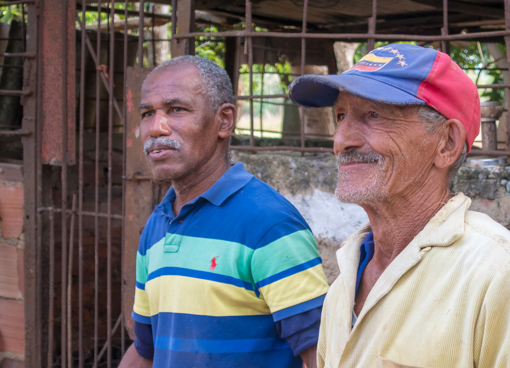 These two farmers in rural Cuba now have internet access.