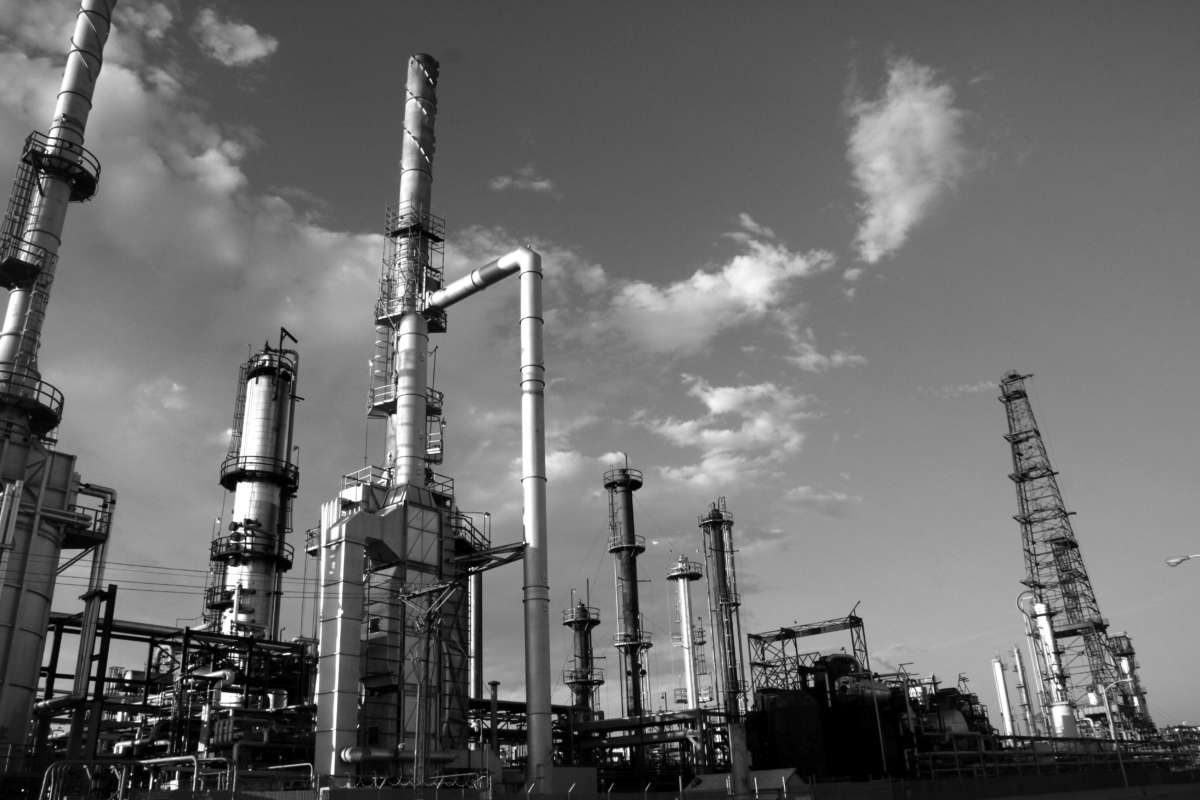 The Navajo Refinery in Artesia, New Mexico, refines crude oil on June 16, 2020.