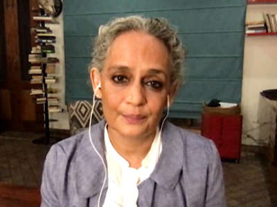Arundhati Roy Talks Media, Authoritarianism in India and Challenging U.S. Wars