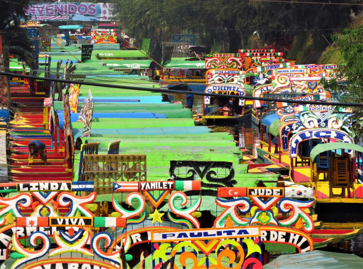 Xochimilco was an abundant region of lakes and flower and vegetable growing.