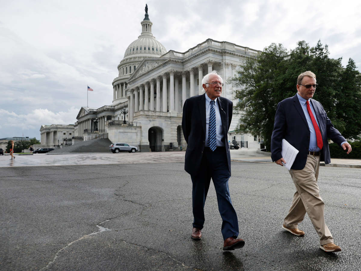 Sanders Takes Aim at Big Oil, Big Pharma Concessions in Inflation Reduction Act