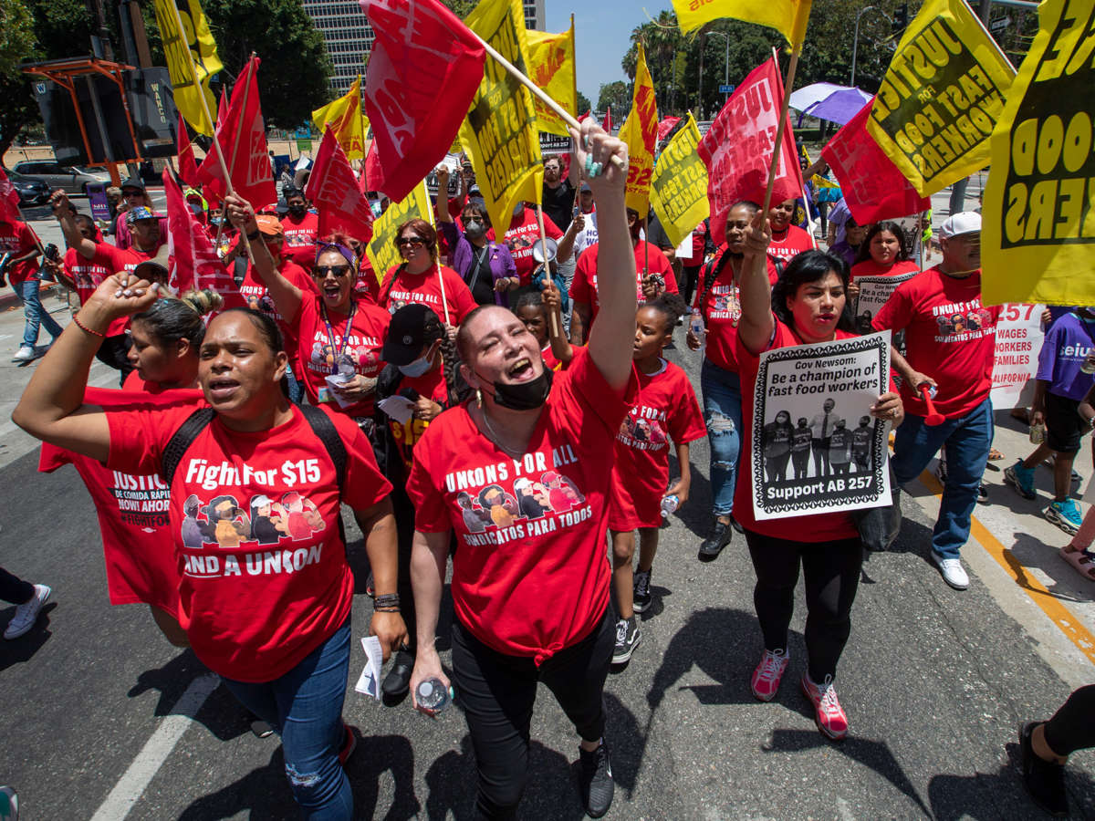 fast-food-workers-strike-seeking-15-wage-political-muscle