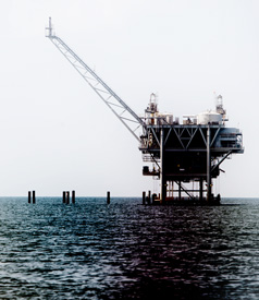 Louisiana Backs Oil Industry, Wants Drilling Moratorium Thrown Out