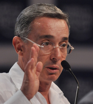 Alvaro Uribe.